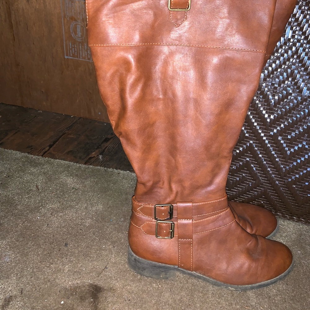 Brown boots